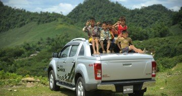 Caravan Isuzu D-MAX chuẩn bị khởi hành